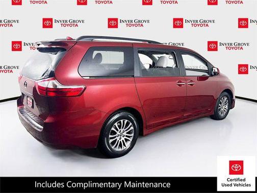 2019 Toyota Sienna XLE