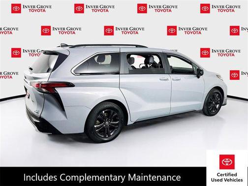 2024 Toyota Sienna XSE 7 Passenger