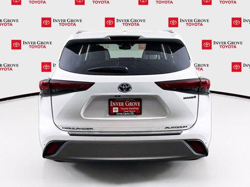 Wind Chill Pearl 2023 Toyota Highlander Hybrid Platinum