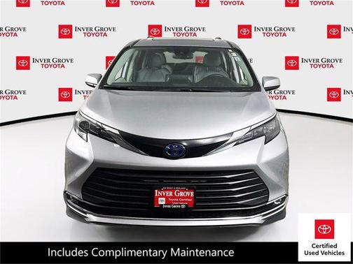 2024 Toyota Sienna XLE