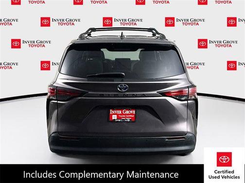 2022 Toyota Sienna XLE 7 Passenger