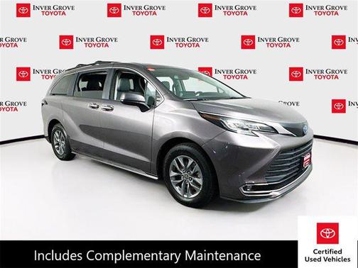 2022 Toyota Sienna XLE 7 Passenger