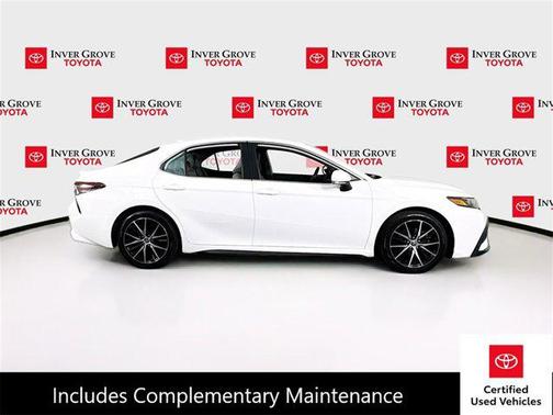 2022 Toyota Camry SE
