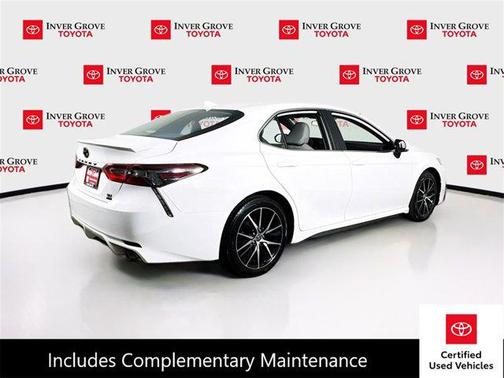 2022 Toyota Camry SE