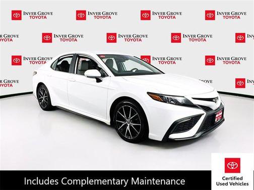 2022 Toyota Camry SE