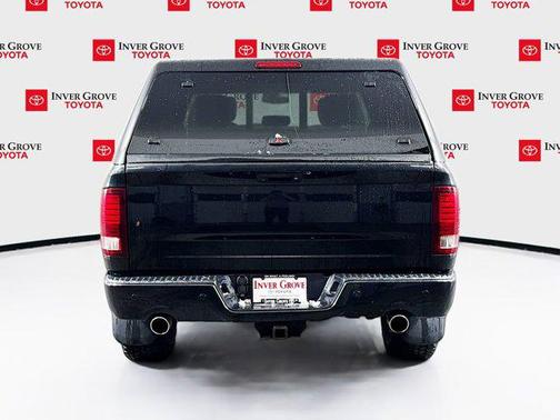 2017 RAM 1500 Night Crew Cab 4x4 5'7' Box