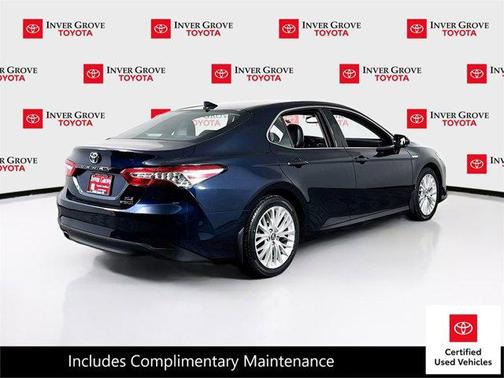 2020 Toyota Camry Hybrid XLE