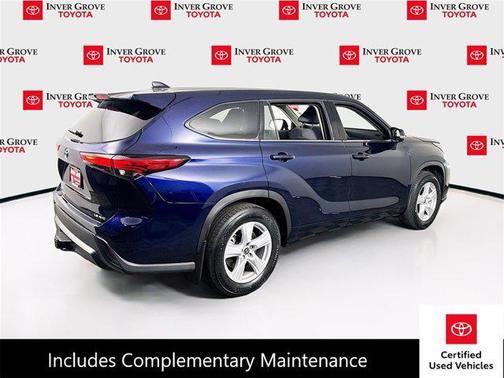 2022 Toyota Highlander LE