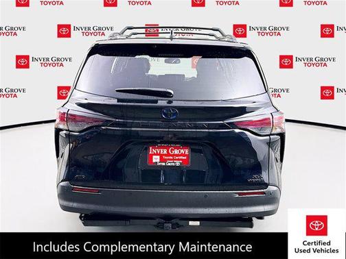 2024 Toyota Sienna Woodland Edition