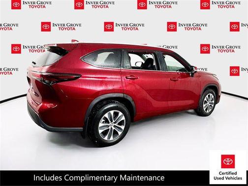 2025 Toyota Highlander XLE