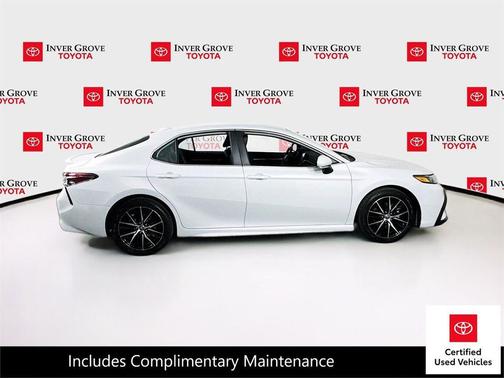 Ice Edge 2023 Toyota Camry SE
