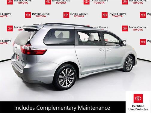 2020 Toyota Sienna LE