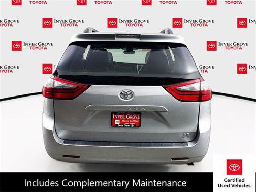 2020 Toyota Sienna LE