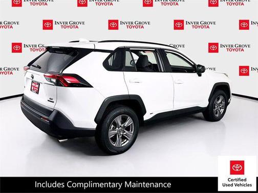 2022 Toyota RAV4 Hybrid LE