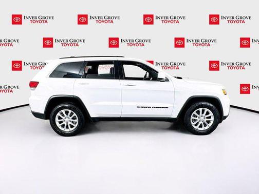 2022 Jeep Grand Cherokee Laredo