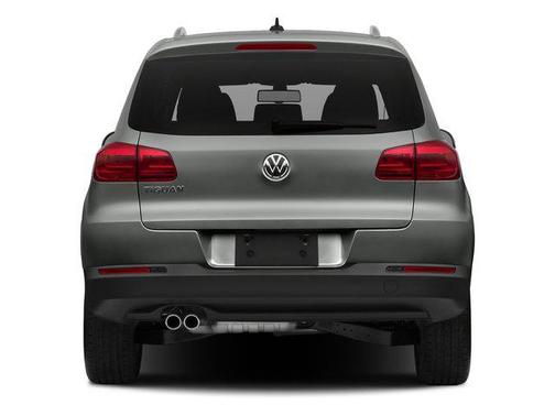 Reflex Silver Metallic 2017 Volkswagen Tiguan 2.0T Wolfsburg Edition