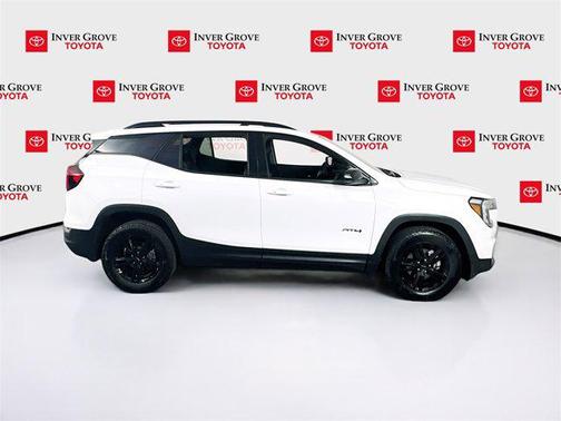 2024 GMC Terrain AWD AT4