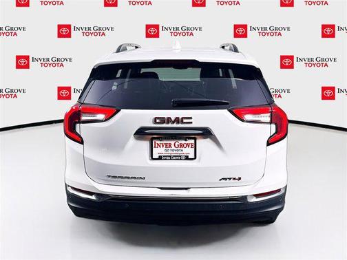 2024 GMC Terrain AWD AT4