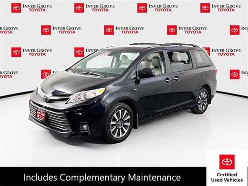 2020 Toyota Sienna XLE