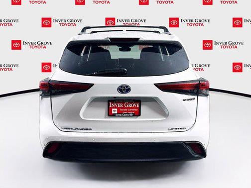 Pearl 2023 Toyota Highlander Hybrid Limited