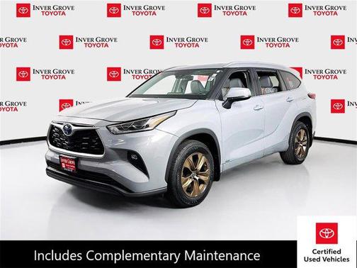 2022 Toyota Highlander Hybrid XLE