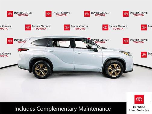 2022 Toyota Highlander Hybrid XLE