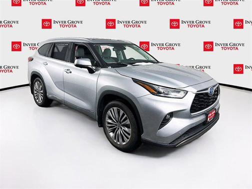 2023 Toyota Highlander Hybrid Platinum