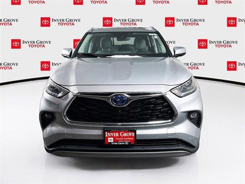2023 Toyota Highlander Hybrid Platinum