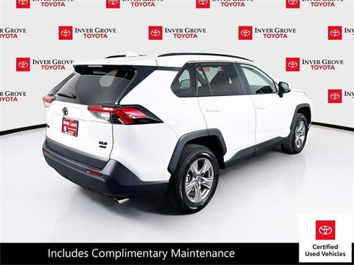 2022 Toyota RAV4 XLE