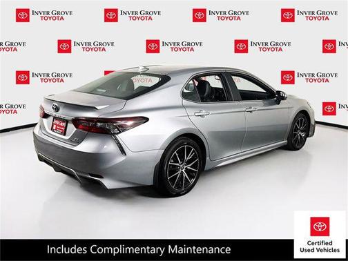 2022 Toyota Camry SE