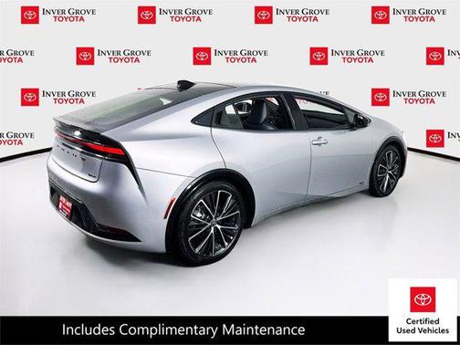 2025 Toyota Prius XLE