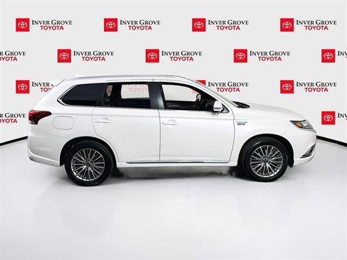 2022 Mitsubishi Outlander PHEV GT