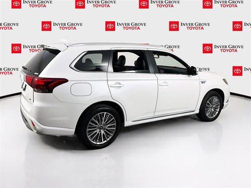 2022 Mitsubishi Outlander PHEV GT