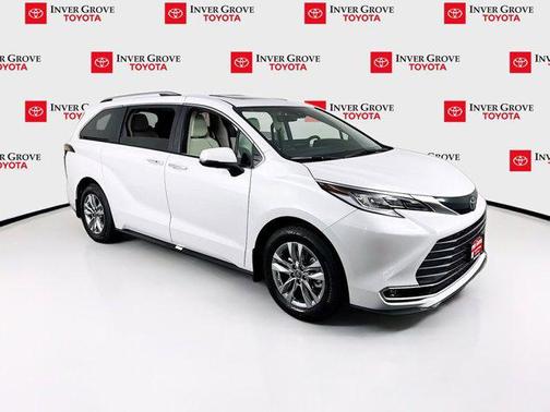 2026 Toyota Sienna Limited