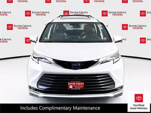 2022 Toyota Sienna Platinum