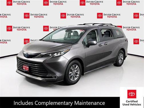 2022 Toyota Sienna XLE 7 Passenger