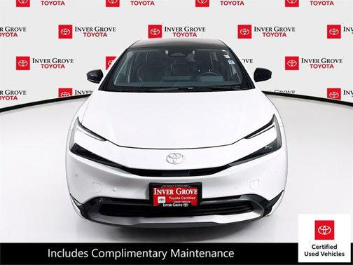 2025 Toyota Prius XLE