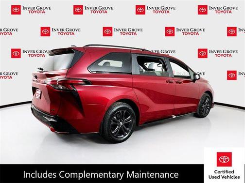 2025 Toyota Sienna XSE 7 Passenger