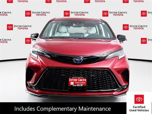 2025 Toyota Sienna XSE 7 Passenger