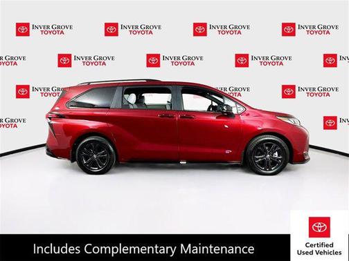2025 Toyota Sienna XSE 7 Passenger