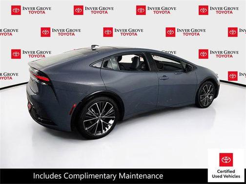 2025 Toyota Prius XLE