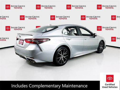 2022 Toyota Camry SE