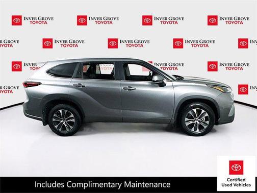 2025 Toyota Highlander XLE