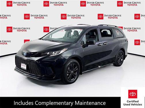 2025 Toyota Sienna XSE 7 Passenger