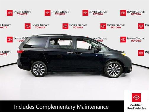 2019 Toyota Sienna XLE