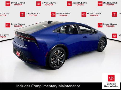 2025 Toyota Prius XLE