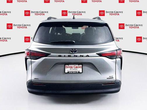 2022 Toyota Sienna XLE