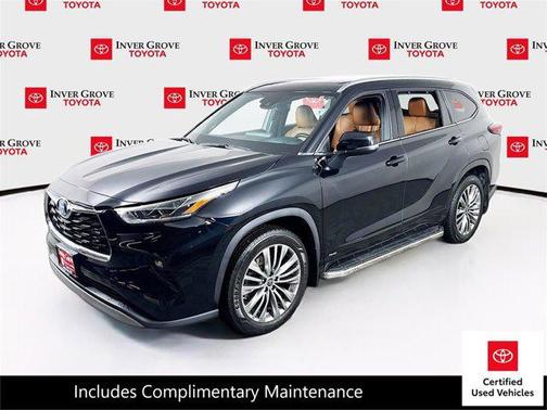 2022 Toyota Highlander Hybrid Platinum