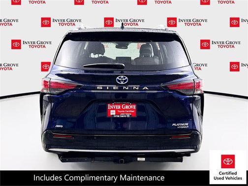 2023 Toyota Sienna Platinum
