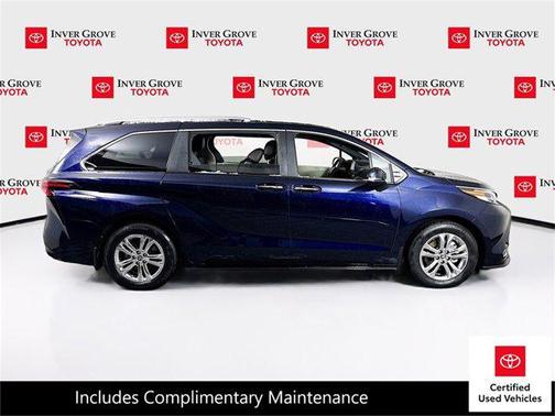 2023 Toyota Sienna Platinum